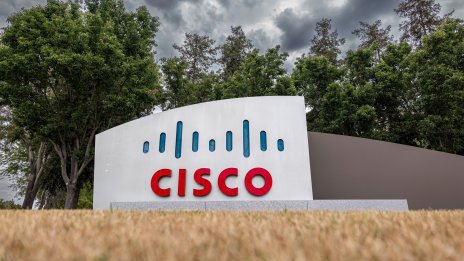 Cisco съкращава 4000 служители
