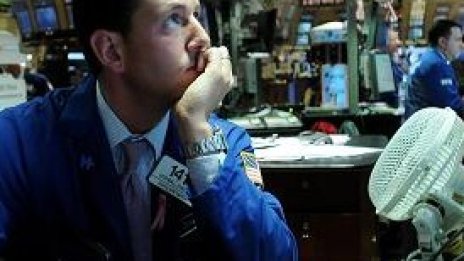 Паника на световните борси заради задълбочаващата се криза в Япония