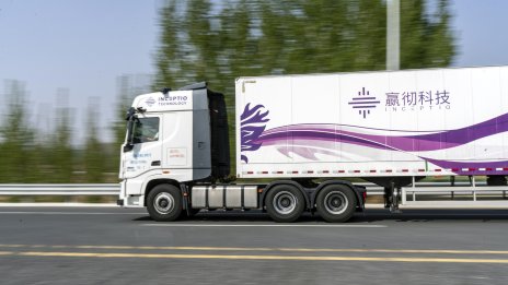 Автономни камиони поставят рекорд за липса на инциденти в Китай 