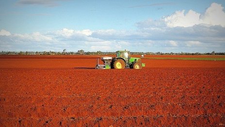 Млади фермери ще могат да обработват свободните земеделски земи от ДПФ