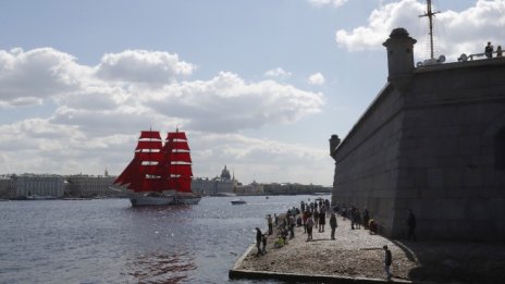 Круизните компании започват да заобикалят Санкт Петербург