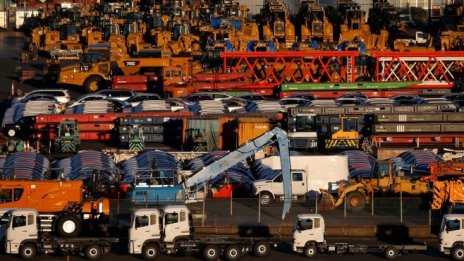 Японският износ се е повишил с близо 12% през 2017 г.