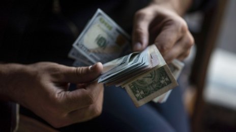 Турция промени процента за преобразуване на доларовите депозити в лири