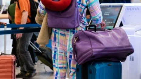 Авиокомпании в САЩ и Европа продължават да отменят полети