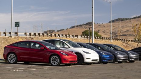 Tesla със сервизна акция и в Китай