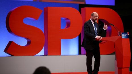 Социалдемократите искат Меркел още да подслади коалиционното им споразумение