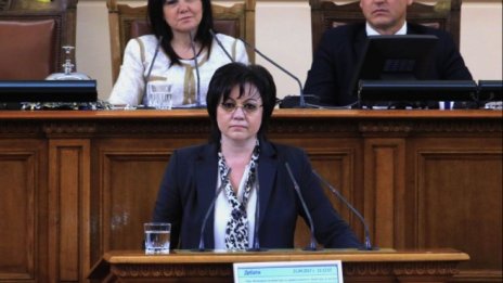 Корнелия Нинова: Спорът за изтребителя цели да срине авторитета на президента