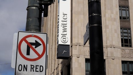 Apollo и Sixth Street вече не водят преговори за финансиране на сделката за Twitter