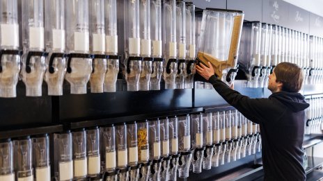 Германските търговци на дребно срещат по-малко затруднения в доставките