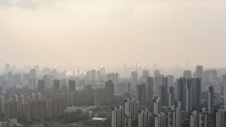 Шанхай налага по-строги правила за имотния пазар