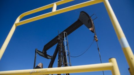 Цените на петрола се отдалечават от 11-месечните върхове*