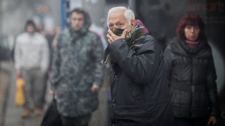 Колко станции за измерване на чистотата на въздуха са необходими в София?