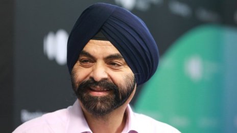 Изпълнителният директор на Mastercard се оттегля след 10 години начело