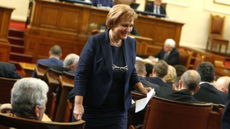 Менда Стоянова: Приходите в хазната са повече от заложените