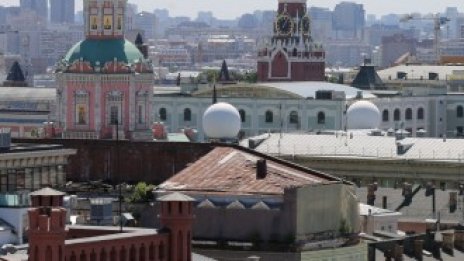 Руснаците инвестират в жилища, за да се предпазят от срива на рублата