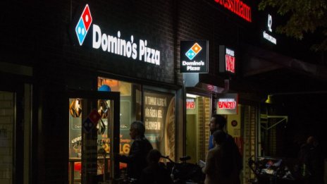 Domino's очаква ръст на продажбите в САЩ и чужбина