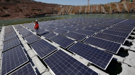 Необичайнaта пречка пред соларната индустрия