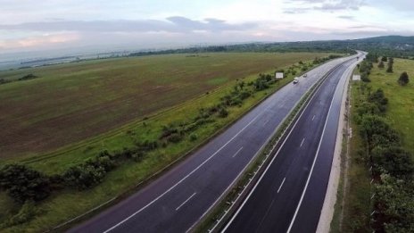 Жалба пред КЗК блокира обществената поръчка за пътя Мездра – Ботевград