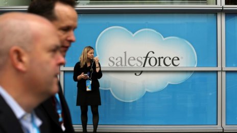 Salesforce също е имала апетити към LinkedIn?