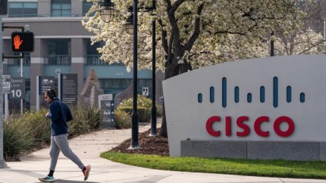 Акциите на Cisco се сринаха заради опасенията за Китай и Украйна