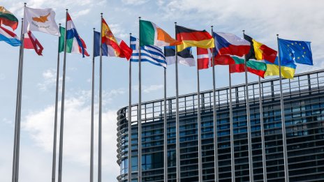 ЕК пита бизнеса и гражданите как да промени правила, за да осигури повече достъпни жилища