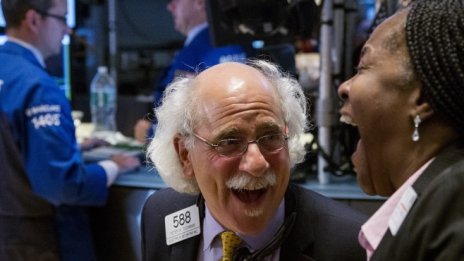 Wall Street отвори сесията с нови исторически рекорди*