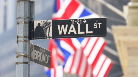 Световният IPO пазар изостава зад продажбите на акции през първото тримесечие