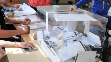 Омбудсманът предлага мажоритарна изборна система с девет депутати от чужбина