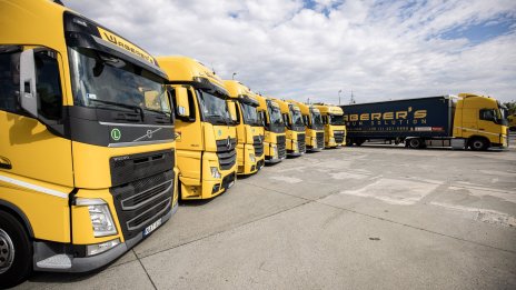 Търсенето на търговски превозни средства в България се свива с над 20% през септември