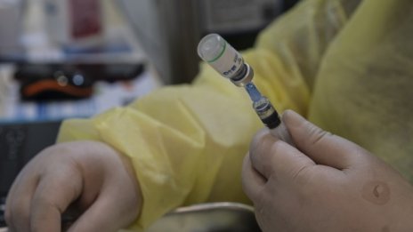 Китай може да разреши първа чужда ваксина - на Pfizer, до юли