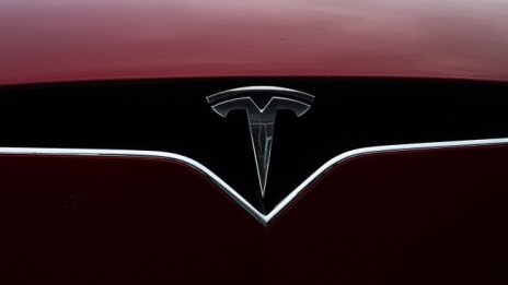 Пазарната капитализация на Tesla падна до 364 млрд. долара