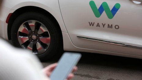 Обратната връзка към Waymo: Браво за подхода към идиотските шофьори!