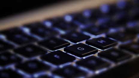 Българският ИКТ специалист: Висшист до 34 г. и работещ в голяма фирма