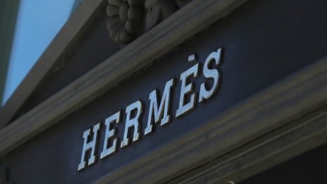 Инерцията в продажбите на Hermes остава стабилна и през третото тримесечие