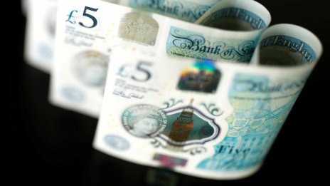 Щастлив край на сагата Brexit може да се отрази негативно на паунда, дори при сделка 