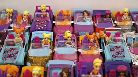 Mattel снижи годишната си прогноза, засегната от несигурността около митата