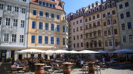 Производствената активност в еврозоната продължава да се свива и през август