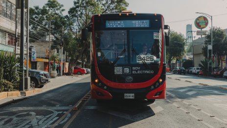 Китайските автобуси – друга заплаха за европейската автомобилна индустрия