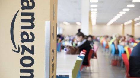 Как се казва Amazon на италиански? Monopolista…*