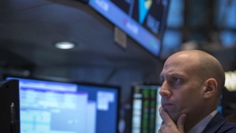 Разпродажбите в технологичния сектор на Wall Street продължават