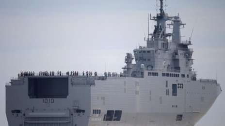 Франция предаде на Египет първия кораб "Мистрал"