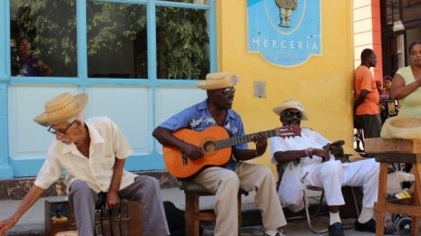 Извън Хавана кубинците все още чакат обещания наплив от американски туристи