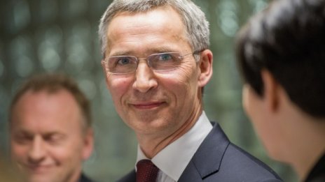 Йенс Столтенберг застава начело на НАТО