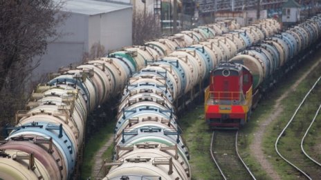 Цената на петрола остава стабилна преди новия кръг преговори между ОПЕК*