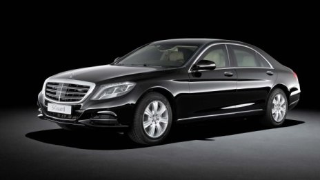 Mercedes-Benz представи брониран S-Class 