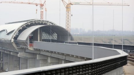 На всеки 3 минути в час пик ще минава метровлак по станциите от догодина