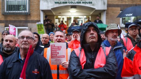 Есента на тяхното недоволство