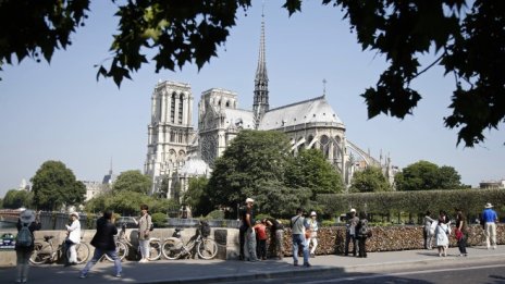 Лазерно сканиране разкрива мистерията около изграждането на Нотр Дам