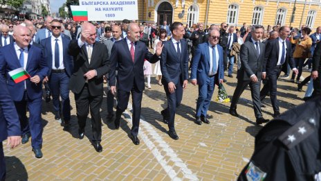 Радев: Просперитетът на едно общество е в пряка връзка с отношението към знанието