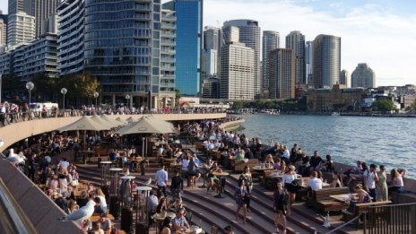 Пренаселване на градове принуждава Австралия да ограничи приема на мигранти